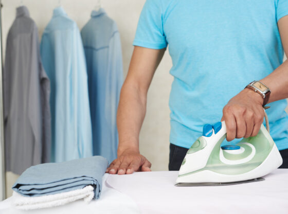 Shirt Ironing: This comprehensive guide will lead you through every step and provide advice on how to get a wrinkle-free, crisp shirt.